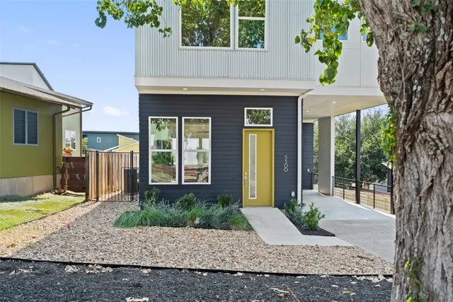 $729,900 | 5500 Sendero Hills Parkway, Austin, TX 78724