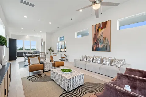 $709,900 | 5500 Sendero Hills Parkway, Austin, TX 78724