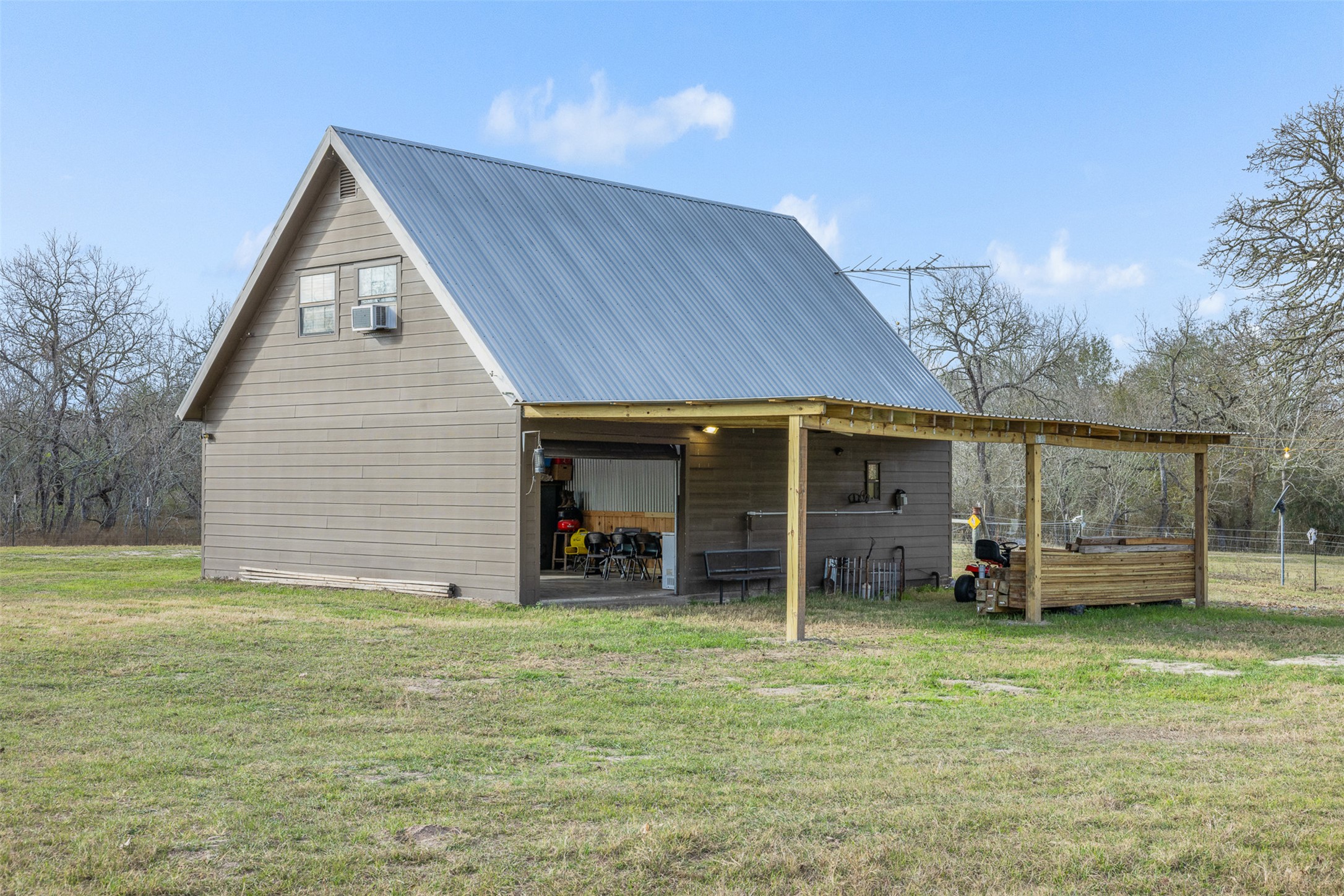 1820 South Old Smithville Road Flatonia, TX 78941 - Photo 8 of 33