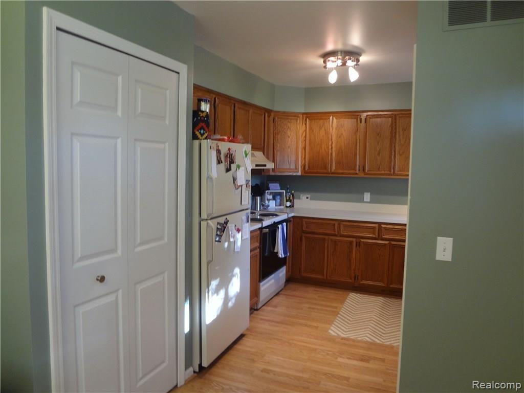 4408 Rochester Road, Unit 3 Royal Oak, MI 48073 - Photo 7 of 16