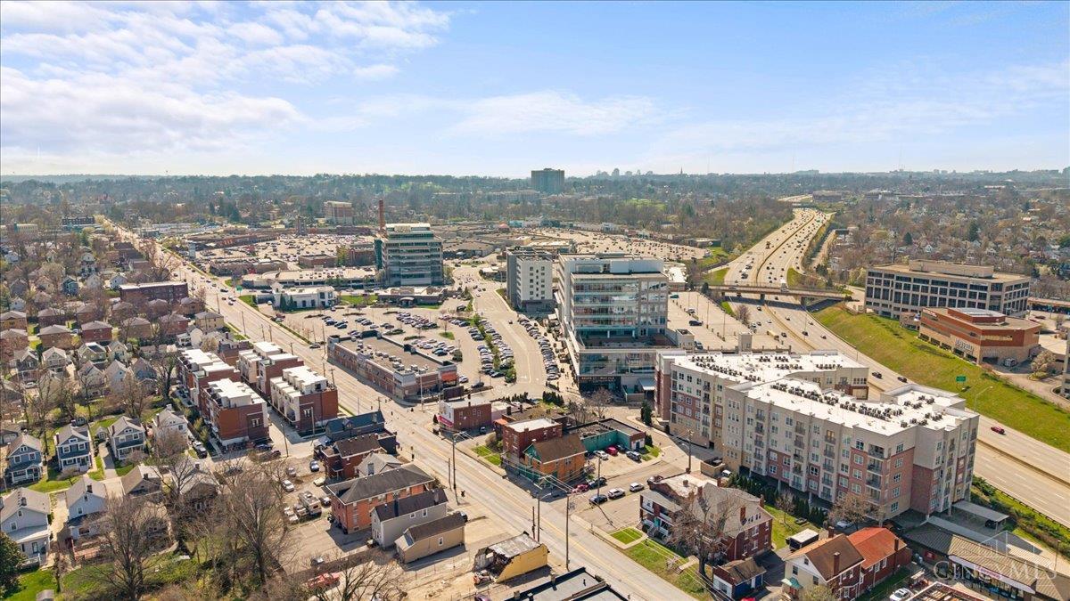 3906 Edwards Road, Unit B Cincinnati, OH 45209 - Photo 38 of 47