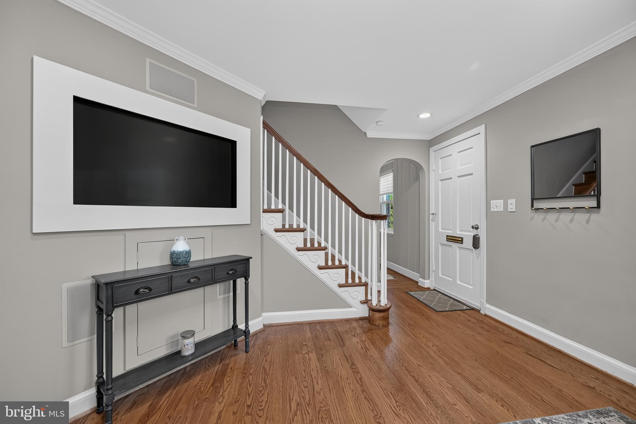 212 Normandy Drive Silver Spring, MD 20901 - Photo 7 of 77 Foyer