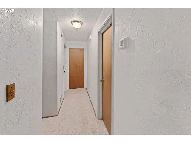 $385,000 | 212 Hayden Bridge Way, Springfield, OR 97477