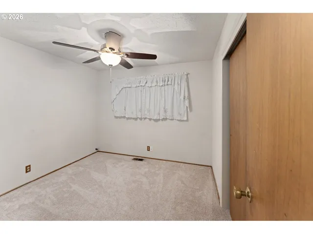 $385,000 | 212 Hayden Bridge Way, Springfield, OR 97477