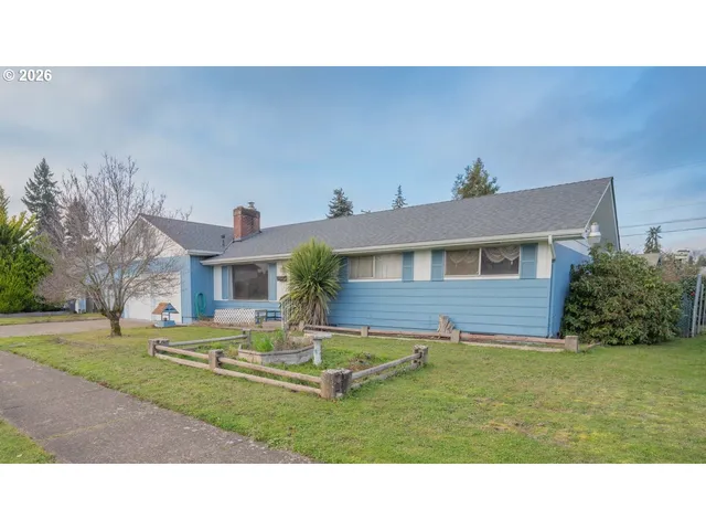 $385,000 | 212 Hayden Bridge Way, Springfield, OR 97477