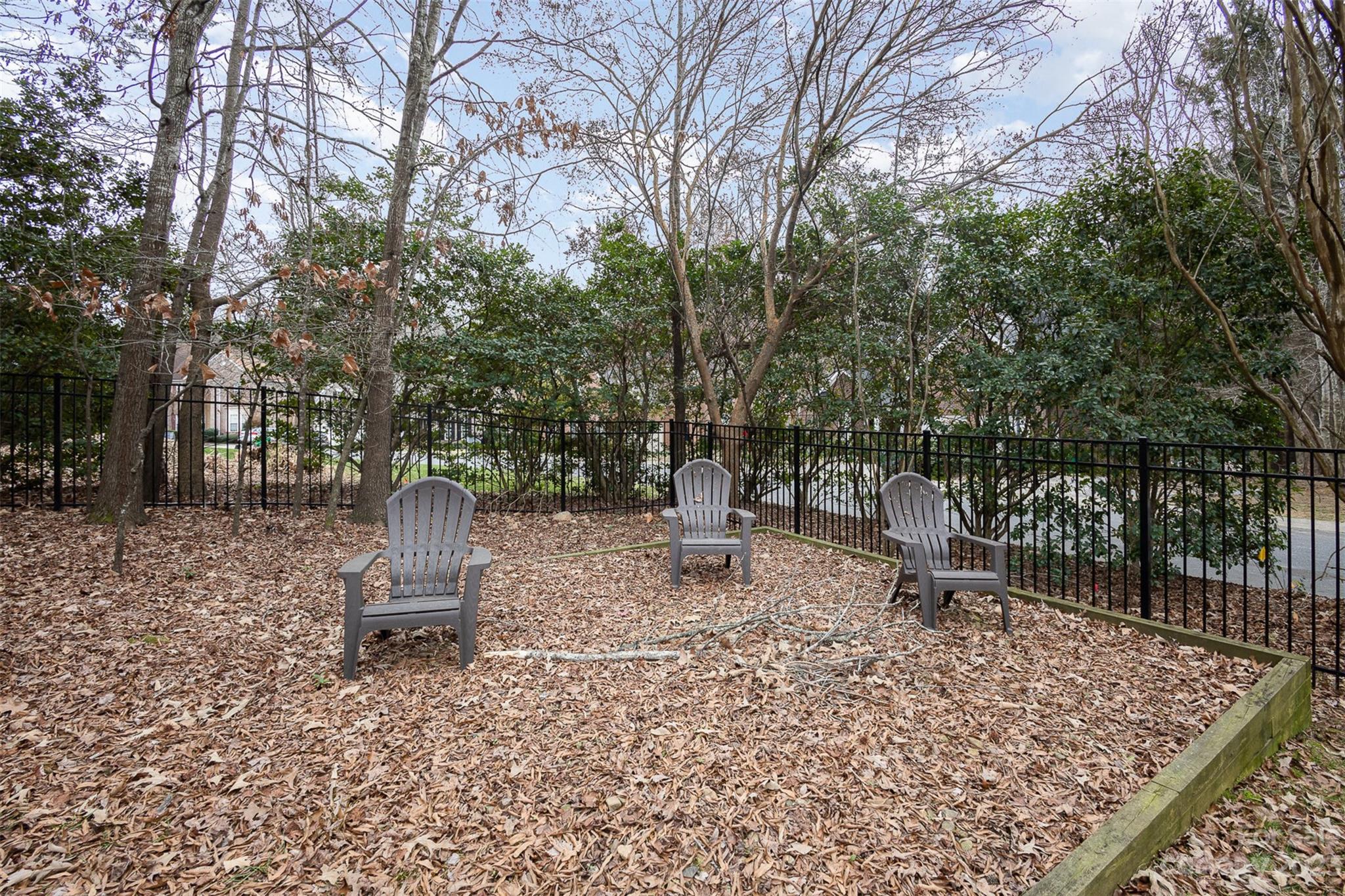 10111 Paradise Ridge Road Charlotte, NC 28277 - Photo 35 of 37 Gallery Image 35