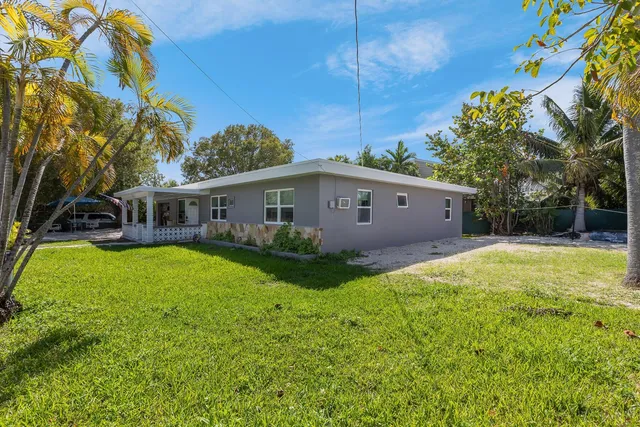 $4,000 | 201 4th Street, Key West, FL 33040
