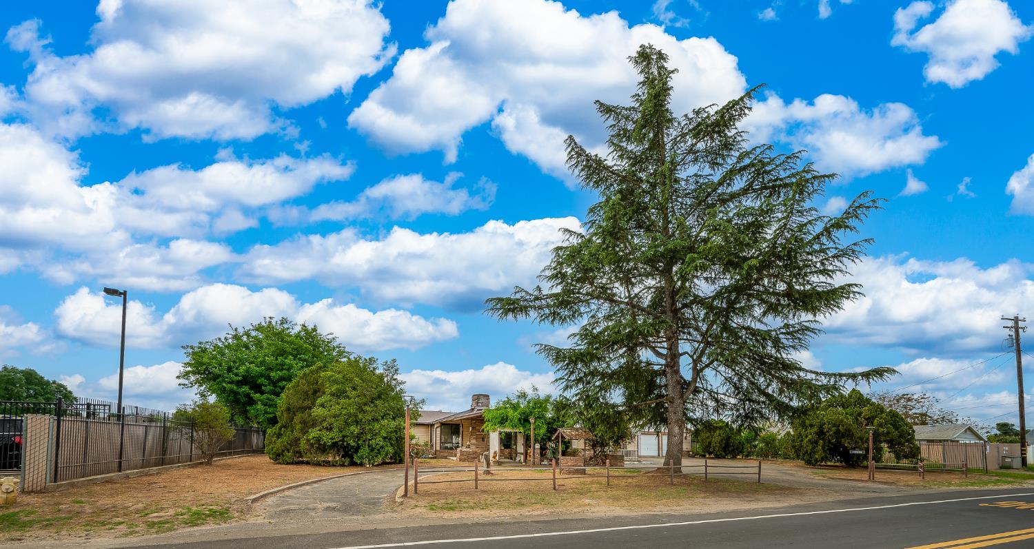 13230 4th Street Hickman, CA 95323 - Photo 14 of 54 a view of a city