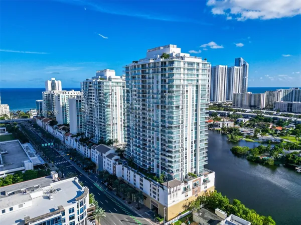 $5,700 | 300 Sunny Isles Boulevard, Unit 41805, Sunny Isles Beach, FL 33160