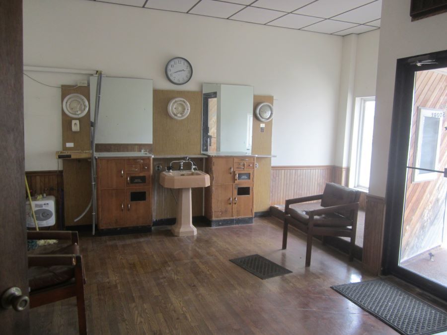 159 4th Street Sheldon, IL 60966 - Photo 2 of 6