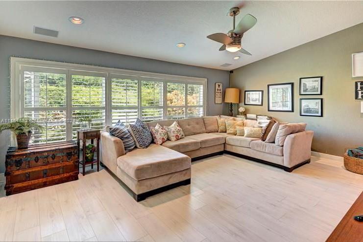 9564 Lake Serena Drive Boca Raton, FL 33496 - Photo 18 of 31