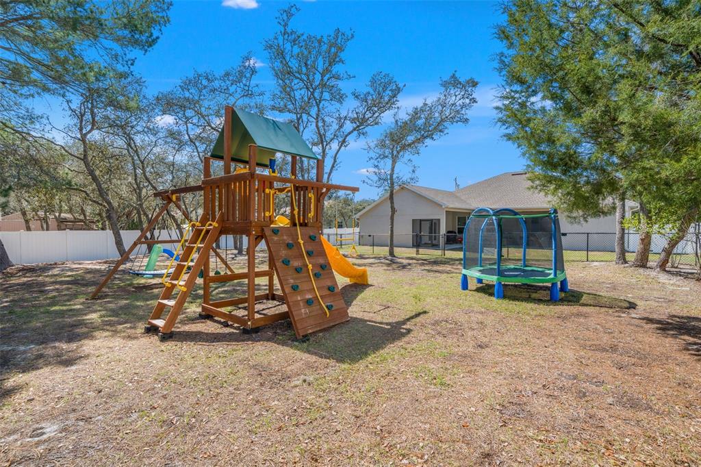 8392 Christopher Lane Weeki Wachee, FL 34613 - Photo 46 of 52