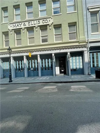 $2,123 | 221 Chartres Street, Unit 307, New Orleans, LA 70130