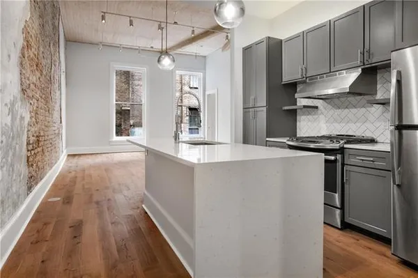 $2,123 | 221 Chartres Street, Unit 307, New Orleans, LA 70130