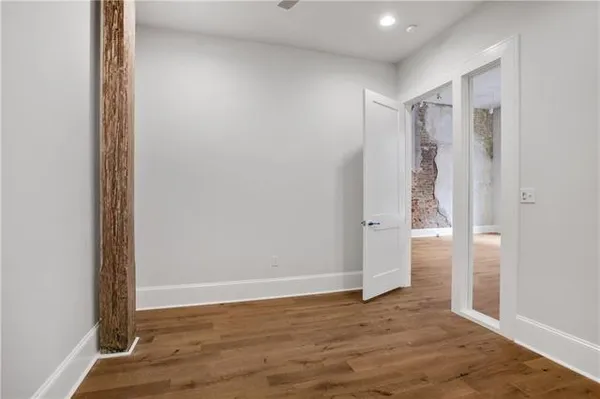 $2,123 | 221 Chartres Street, Unit 307, New Orleans, LA 70130