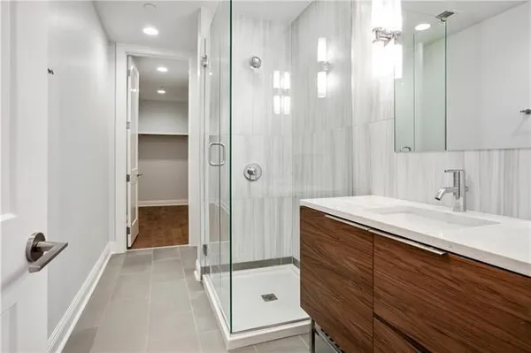 $2,123 | 221 Chartres Street, Unit 307, New Orleans, LA 70130