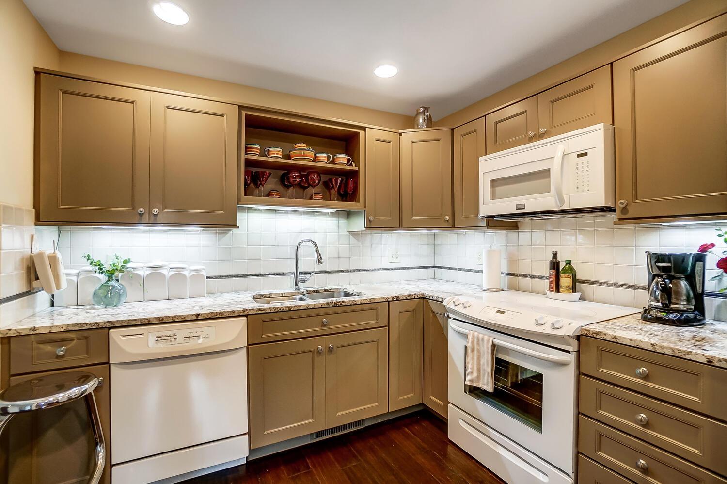 3586 Reed Road Columbus, OH 43221 - Photo 11 of 32 50040154-012_web