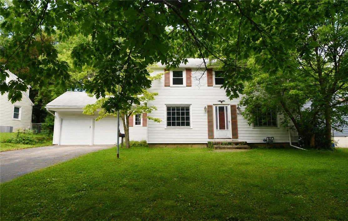 376 Belmeade Road Irondequoit, NY 14617 - Photo 2 of 34