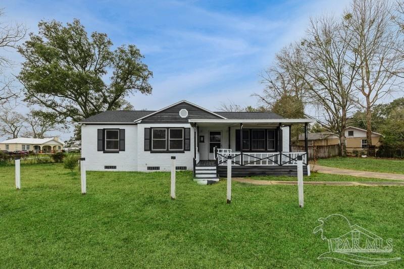 5205 Admiral Halsey Road Milton, FL 32583 - Photo 1 of 24 Gallery Image 1