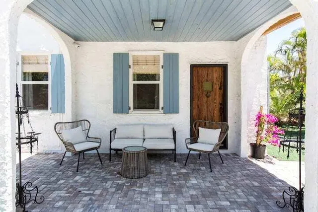 $17,000 | 717 Forest Hill Boulevard, West Palm Beach, FL 33405