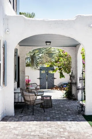 $17,000 | 717 Forest Hill Boulevard, West Palm Beach, FL 33405