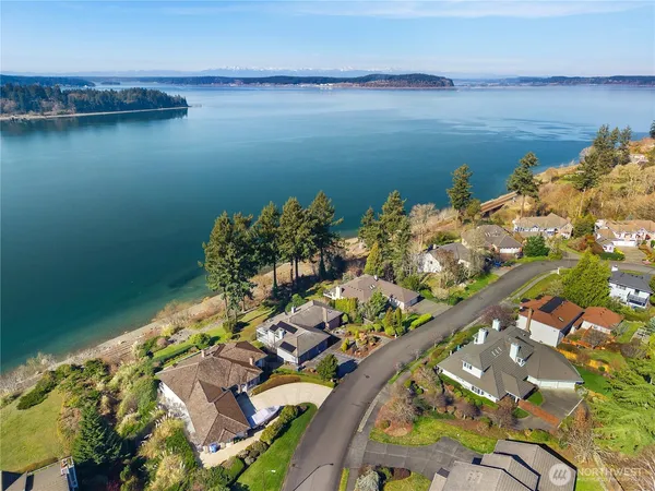 $1,400,000 | 56 Chapman Loop, Steilacoom, WA 98388