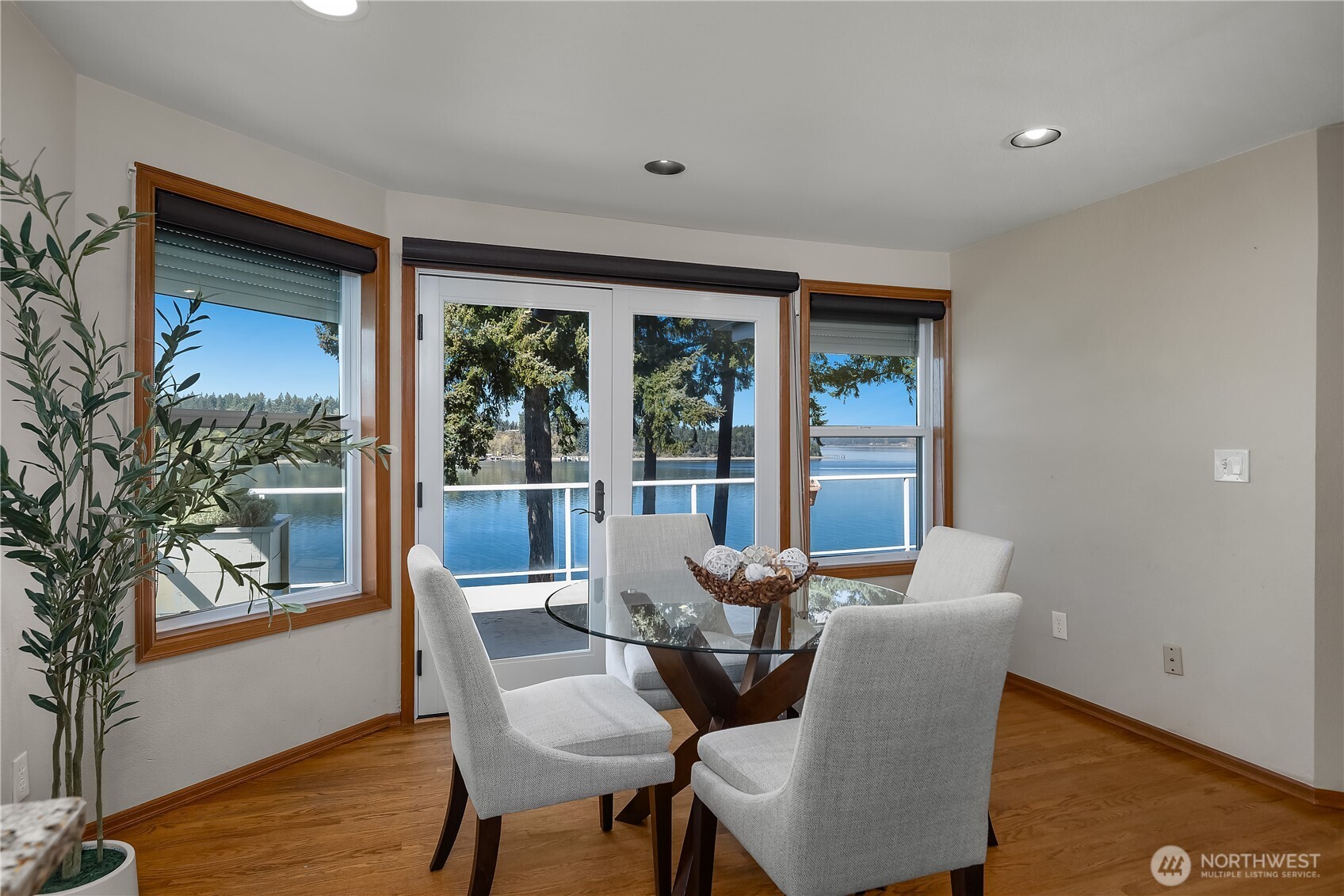 56 Chapman Loop Steilacoom, WA 98388 - Photo 11 of 40