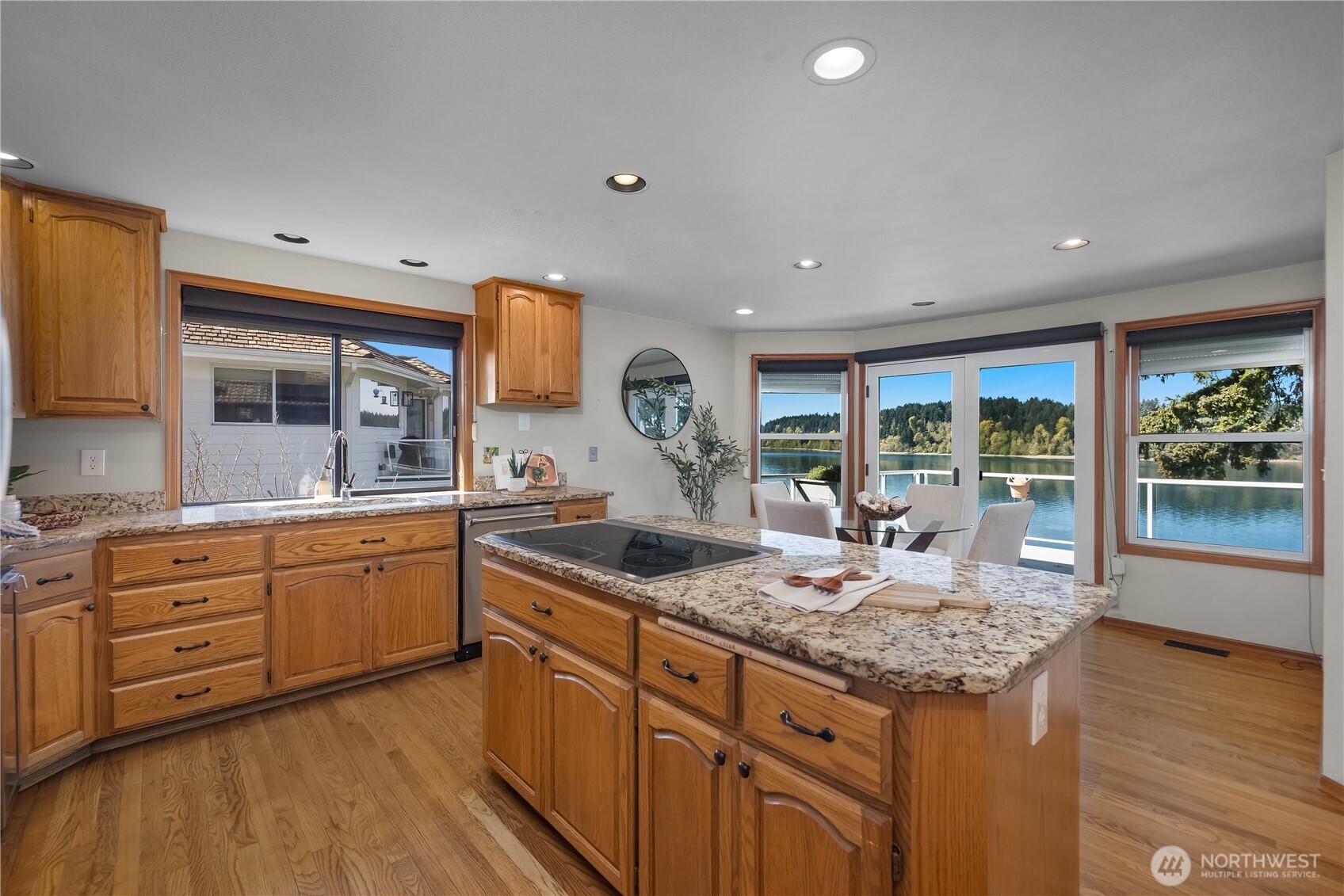 56 Chapman Loop Steilacoom, WA 98388 - Photo 9 of 40