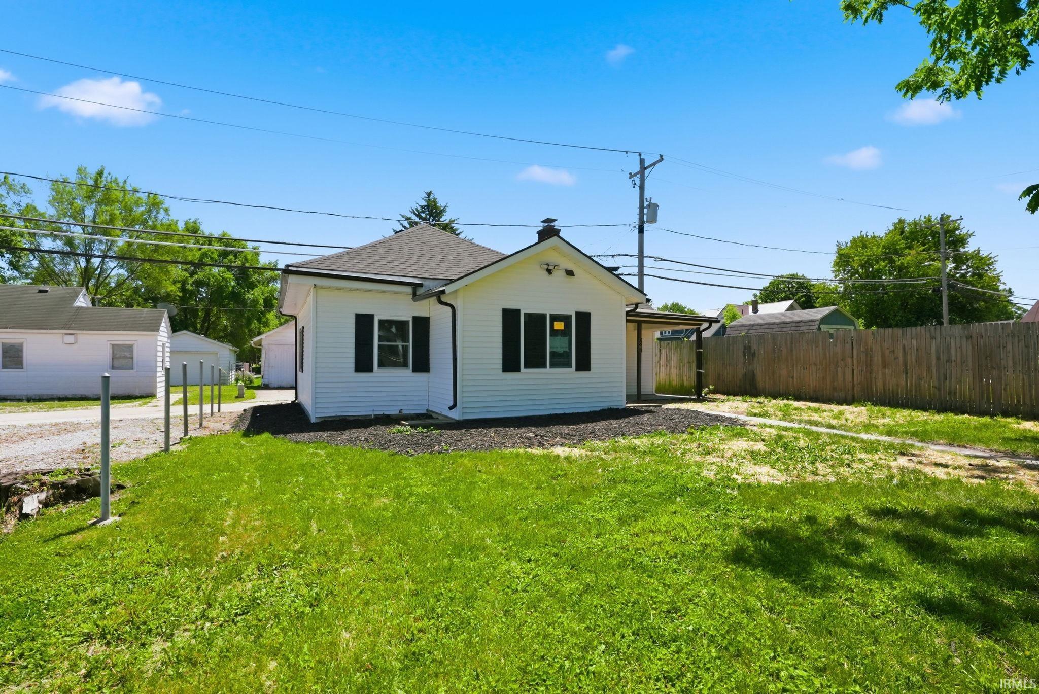 1721 West 4th Street Fort Wayne, IN 46808 - Photo 2 of 17