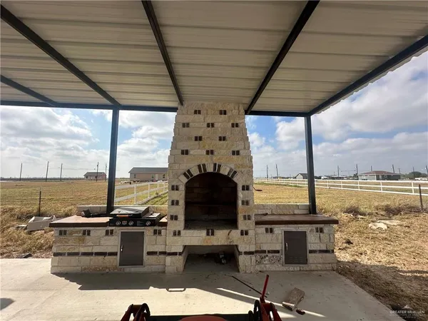 $350,000 | 21495 Mile 3 1/2 West, Edcouch, TX 78538