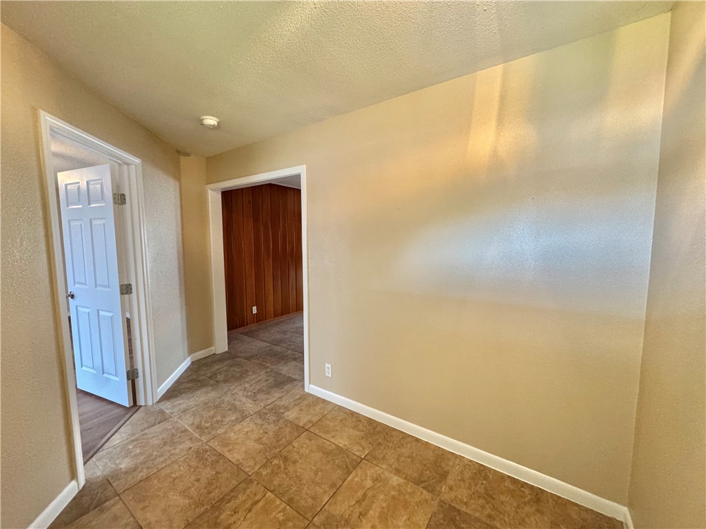 614 Dolphin Place Corpus Christi, TX 78411 - Photo 3 of 23 a view of hallway with shower