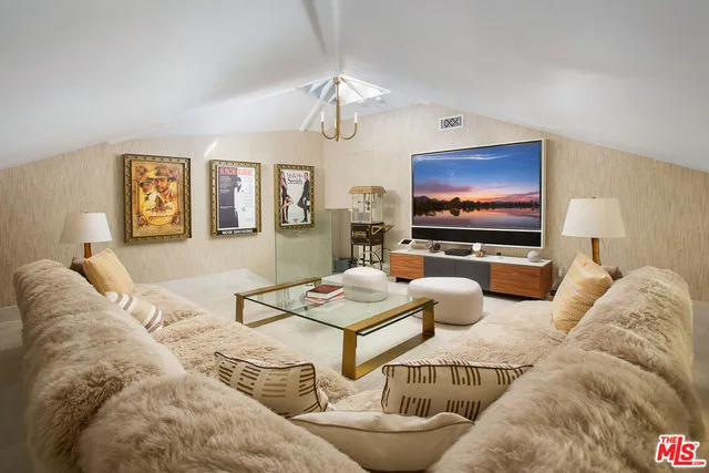 $25,000 | 42580 Pacific Coast Highway, Malibu, CA 90265