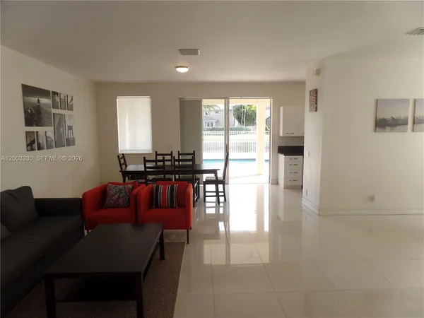 $5,950 | 1365 Majesty Terrace, Unit 1365, Weston, FL 33327