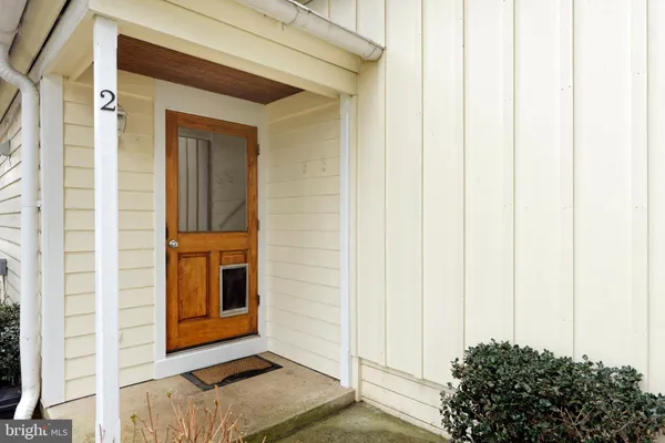 $2,300 | 2211-apt #2 2211-apt, Unit 2, Marshall, VA 20115