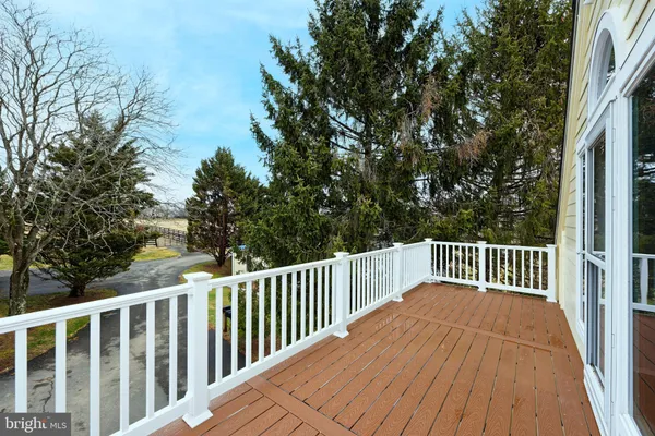 $2,300 | 2211-apt #2 2211-apt, Unit 2, Marshall, VA 20115