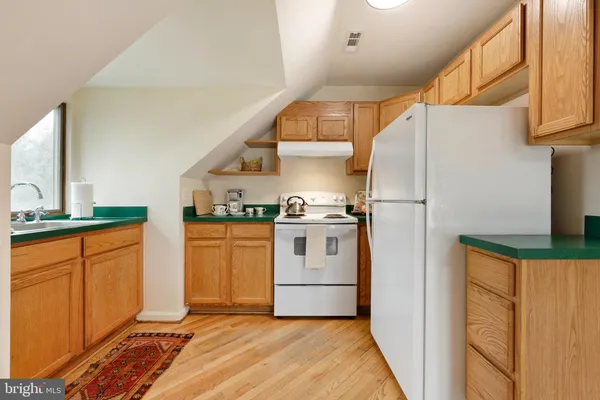 $2,300 | 2211-apt #2 2211-apt, Unit 2, Marshall, VA 20115