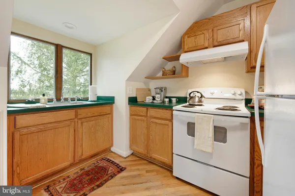 $2,300 | 2211-apt #2 2211-apt, Unit 2, Marshall, VA 20115