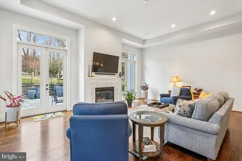 $1,250,000 | 11405 Lund Place, Kensington, MD 20895