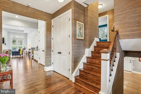 $1,250,000 | 11405 Lund Place, Kensington, MD 20895