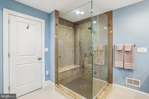 $1,250,000 | 11405 Lund Place, Kensington, MD 20895