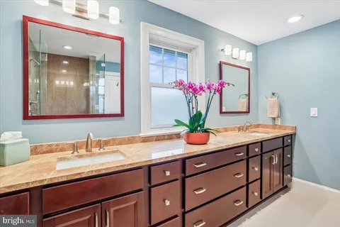 $1,250,000 | 11405 Lund Place, Kensington, MD 20895