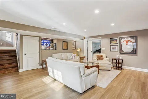 $1,250,000 | 11405 Lund Place, Kensington, MD 20895