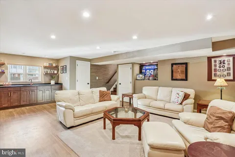 $1,250,000 | 11405 Lund Place, Kensington, MD 20895