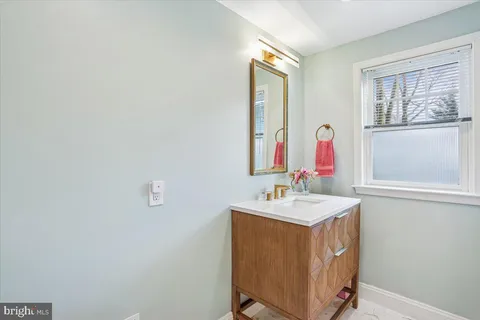 $1,250,000 | 11405 Lund Place, Kensington, MD 20895