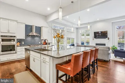 $1,250,000 | 11405 Lund Place, Kensington, MD 20895