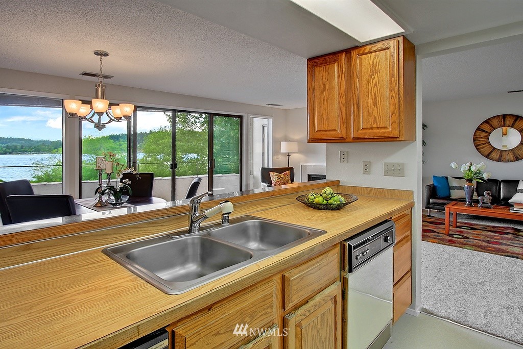 16925 Inglewood Road Northeast, Unit B205 Kenmore, WA 98028 - Photo 8 of 15