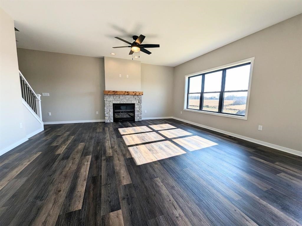 505 Ridge Orfordville, WI 53576 - Photo 4 of 9