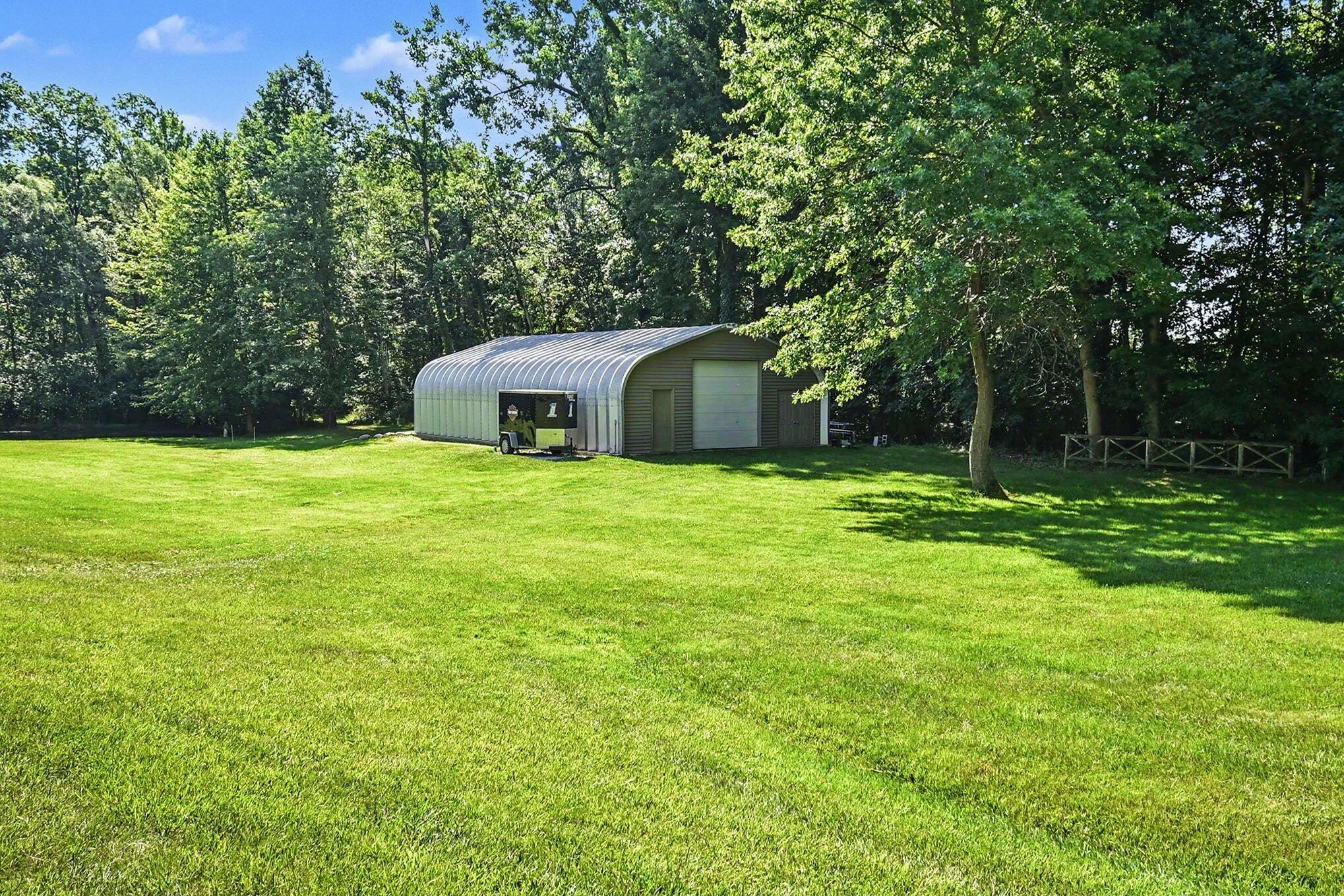 6333 Blackmar Road Bridgeport, MI 48722 - Photo 5 of 32 Yard