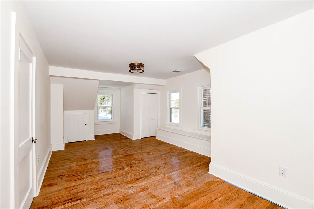 3 Pleasant Street Marion, MA 02738 - Photo 7 of 14 a view of an empty room