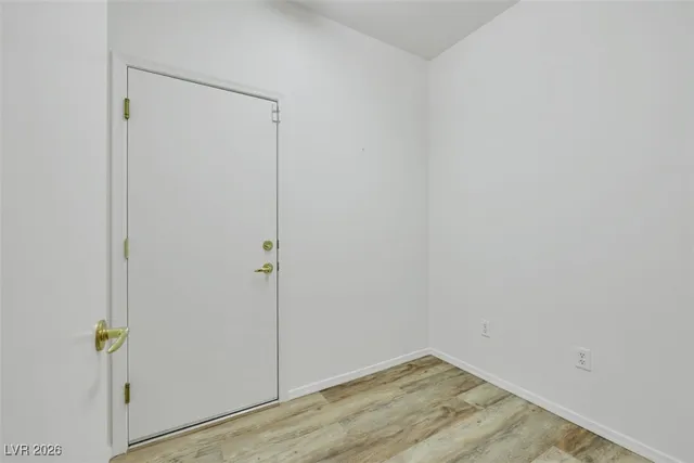 $2,150 | 1935 Valley Center Drive, Henderson, NV 89052